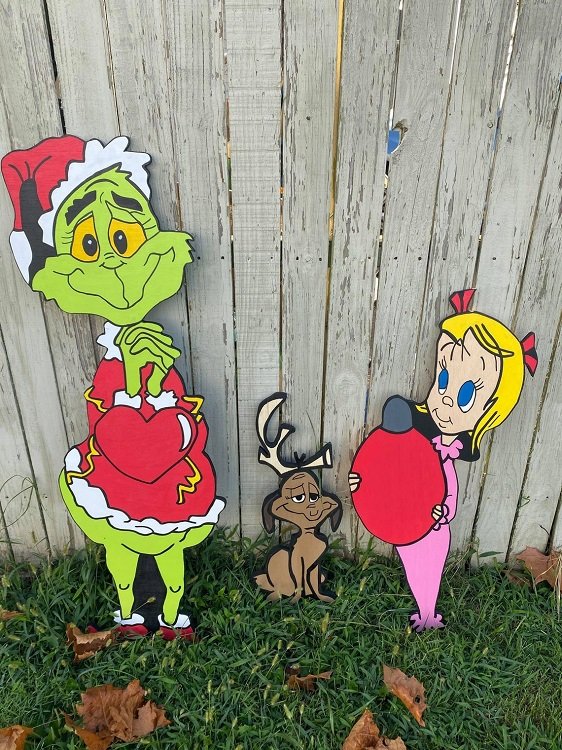 The good Grinch, Max and Cindy.