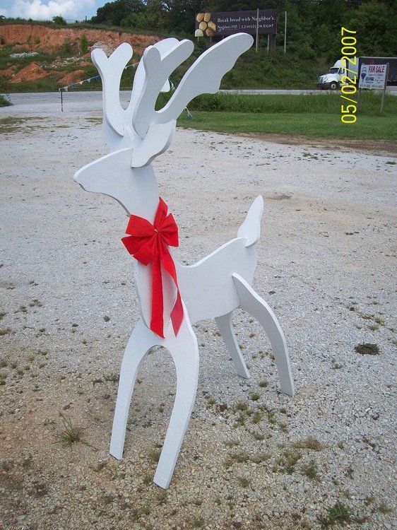 3D Reindeer yard art for the holidays.